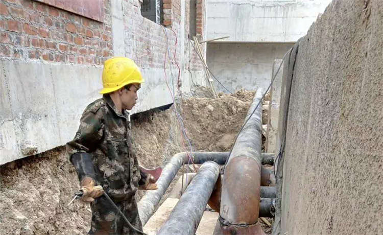 2000 DN450mm螺旋焊管,廣州內徑2500mm螺旋管,1500供水螺旋鋼管,鋼材場供水鋼管廠家