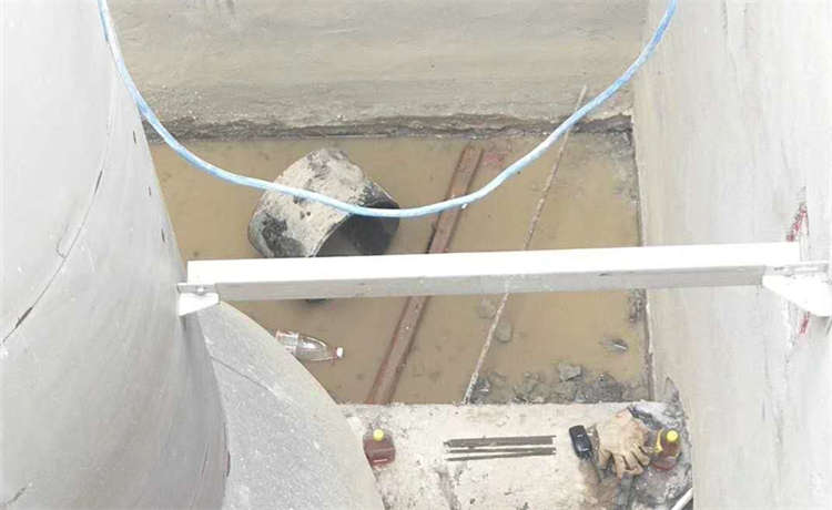 鋼材場2720mm螺旋焊管,426-10螺旋鋼管,樁基鋼護(hù)筒,Q235B螺旋管