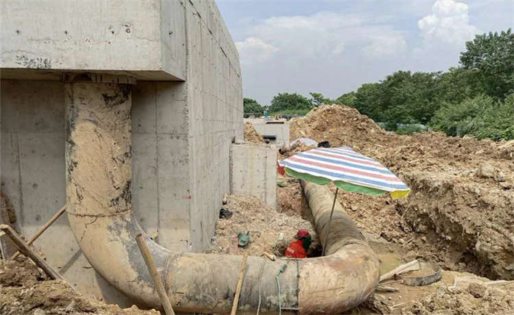 鋼材場鍍鋅板管，貴港610鋼立柱，1720mm螺旋鋼管，埋地螺旋焊管廠家