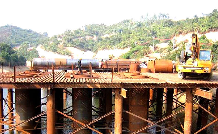 防城港2000打樁鋼護(hù)筒,鋼材場打樁護(hù)壁鋼護(hù)筒,濾水螺旋鋼管,螺旋管廠