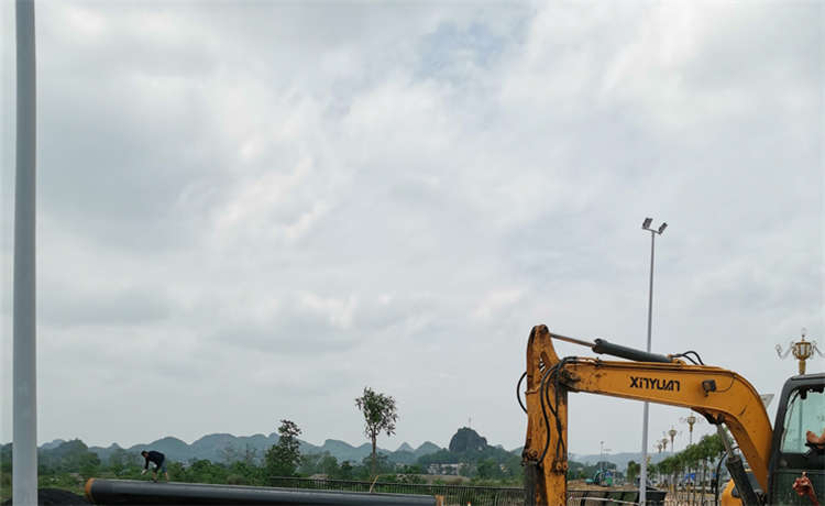 汕頭40A#工字鋼,2700mm螺旋管,鋼材場900mm螺旋焊管,1220給水螺旋管廠家